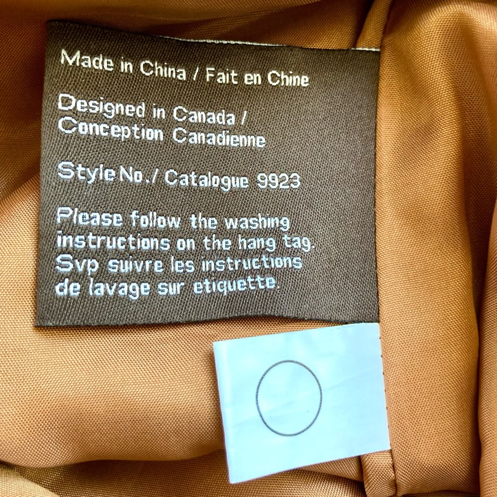 Danier 100% genuine tan suede high-waisted pants. 🤎 - Picture 8 of 8